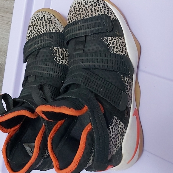 Lebron soldier 11 - Picture 2 of 3